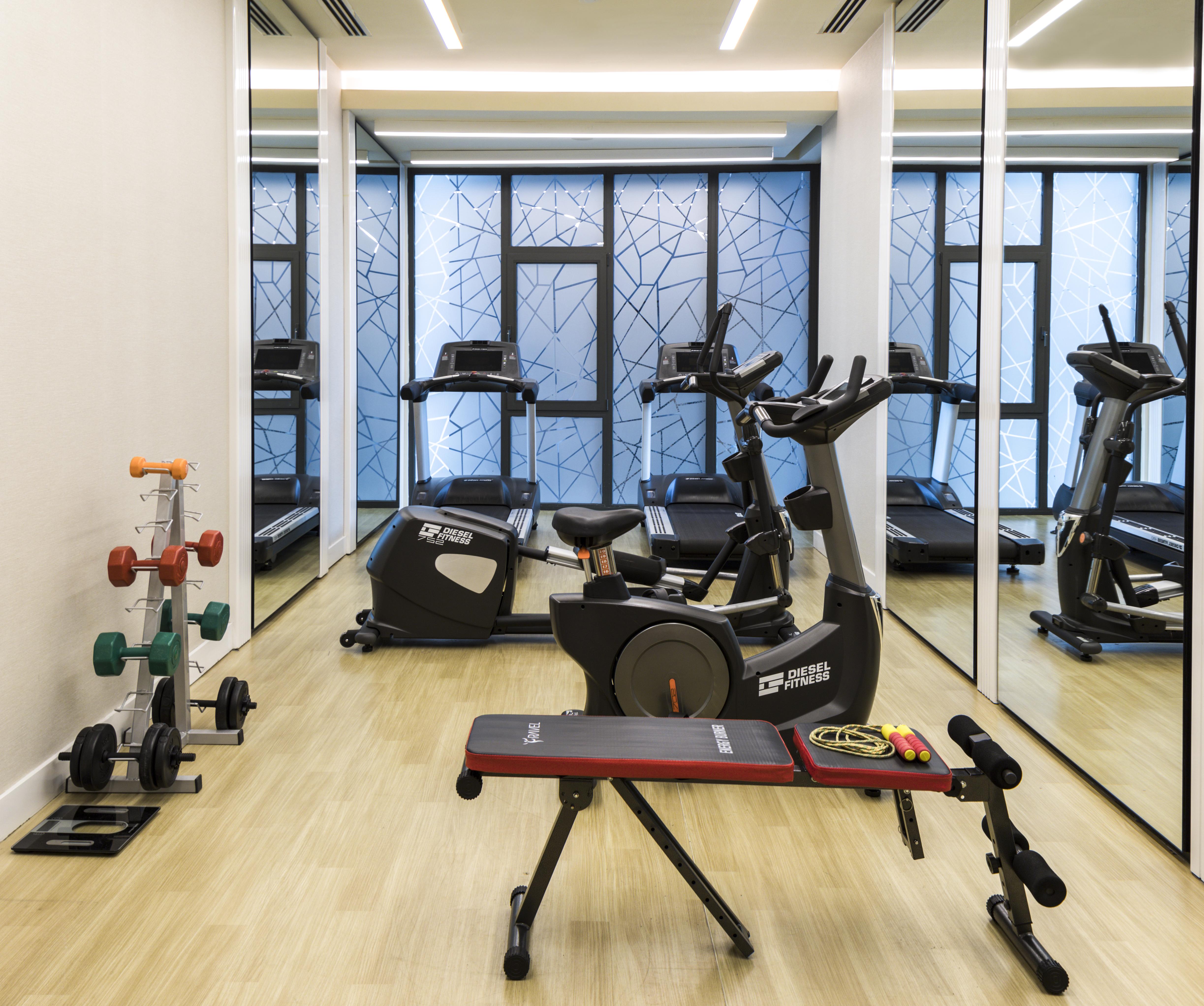 클라리온 호텔 골든 혼 이스탄불 외부 사진 The gym at the hotel