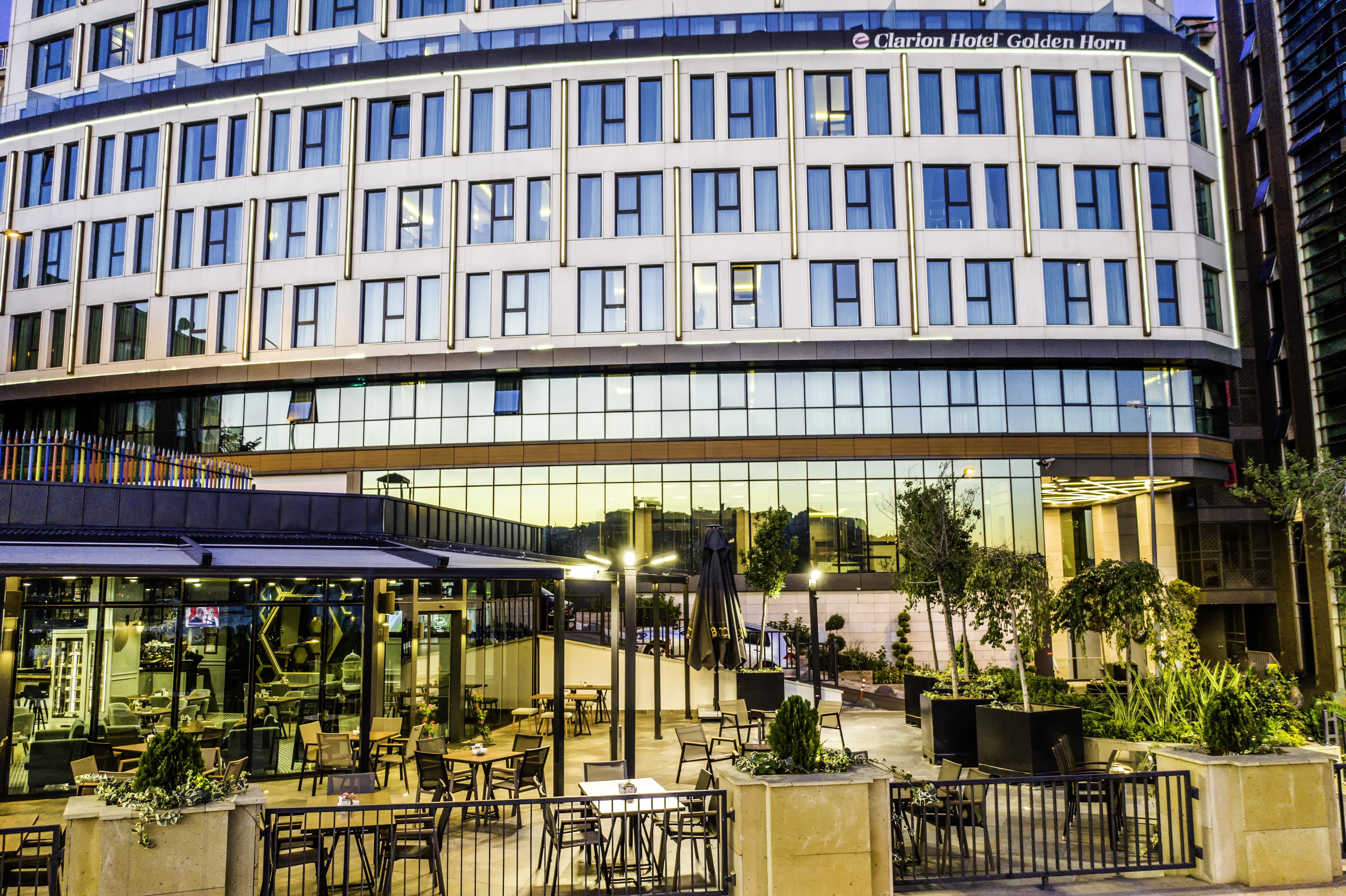 클라리온 호텔 골든 혼 이스탄불 외부 사진 Hilton Garden Inn, Belgrade