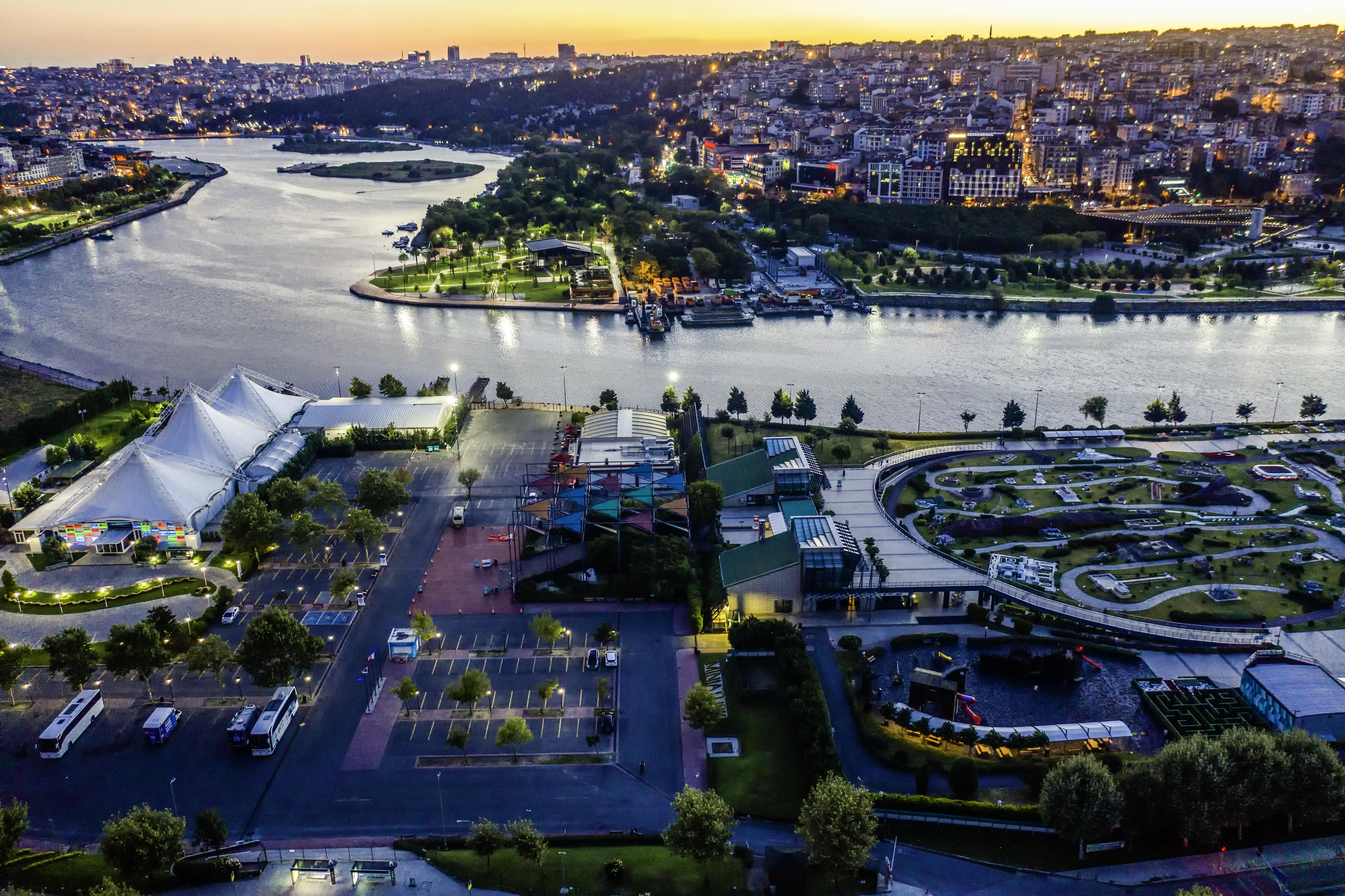 클라리온 호텔 골든 혼 이스탄불 외부 사진 Aerial view of the Perth Convention and Exhibition Centre