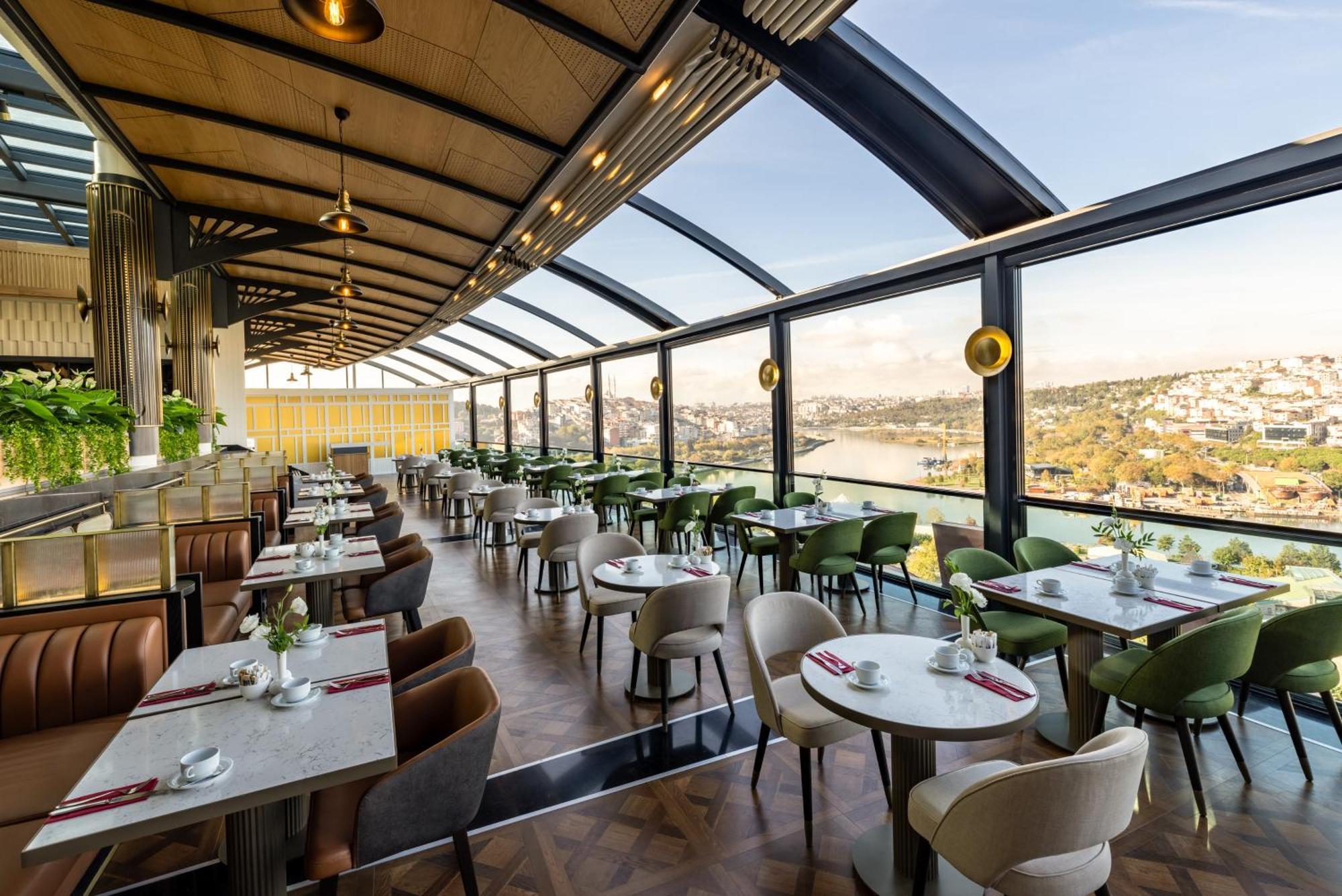 클라리온 호텔 골든 혼 이스탄불 외부 사진 The Sky Bar